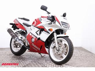 Yamaha FZR 400 RR picture 2