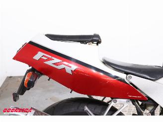Yamaha FZR 400 RR picture 9