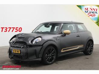 Coche accidentado Mini Cooper SE Electric Camden 33 kWh 3-drs Clima Cruise Navi PDC SHZ 2022/11