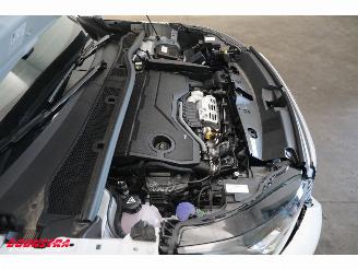 Peugeot 2008 1.2 Hybrid 145 Style Clima Cruise Apple/Android PDC 945 km!! picture 9