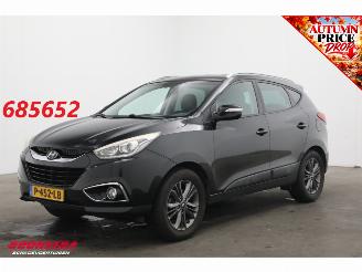 Gebrauchtwagen PKW Hyundai Ix35 1.6i GDI Business Edition Cruise Clima SHZ Navi Camera PDC 2014/12