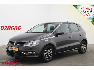 Unfallwagen Volkswagen Polo 1.2 TSI Comfortline 5-drs Airco SHZ Bluetooth PDC 2016/9