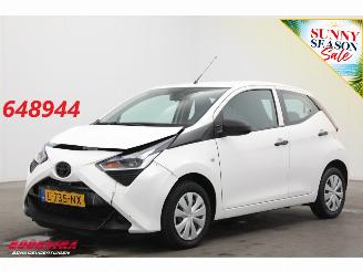 skadebil auto Toyota Aygo 1.0 VVT-i x-fun Airco Cruise 2021/6