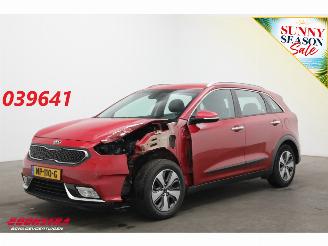 damaged passenger cars Kia Niro 1.6 GDi Hybrid First Edition Cruise Clima Navi Bluetooth Camera PDC 2017/3