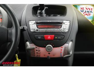 Peugeot 107 1.0-12V AUT Millesim 200 5-drs Cruise Airco 51.588 km! picture 15