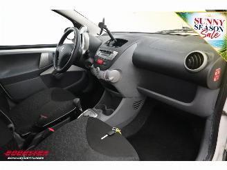 Peugeot 107 1.0-12V AUT Millesim 200 5-drs Cruise Airco 51.588 km! picture 13