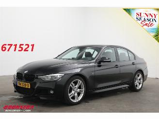 škoda osobní automobily BMW 3-serie 318i AUT M-Sport LED Leder Clima Cruise SHZ 66.782 km! 2018/9
