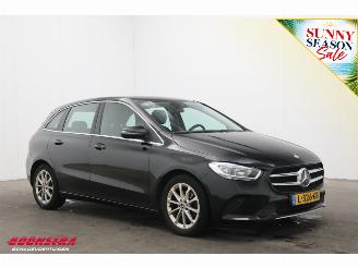 Mercedes B-klasse 180d Premium Plus Cruise Clima Navi SHZ Camera PDC picture 2