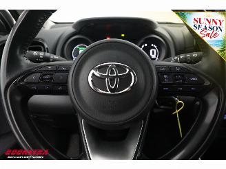 Toyota Yaris 1.5 Hybrid Dynamic ACC Clima SHZ Camera PDC picture 24