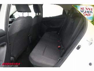 Toyota Yaris 1.5 Hybrid Dynamic ACC Clima SHZ Camera PDC picture 22