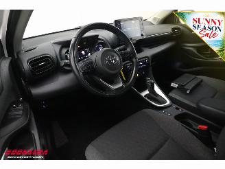 Toyota Yaris 1.5 Hybrid Dynamic ACC Clima SHZ Camera PDC picture 23