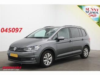 Unfallwagen Volkswagen Touran 1.0 TSI Comfortline 7p ACC Navi Clima Camera PDC AHK 2019/3