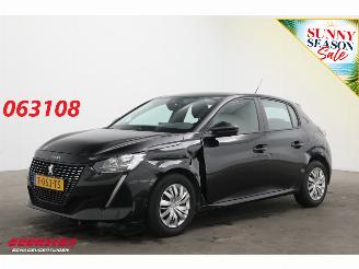 krockskadad bil auto Peugeot 208 1.2 PureTech Active Cruise Navi Clima Apple/Android 2023/8