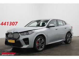 Vaurioauto  passenger cars BMW iX2 eDrive20 67 kWh M Sport Edition ACC Navi Clima Leder SHZ Virtual Apple/Android Camera PDC 2025/8