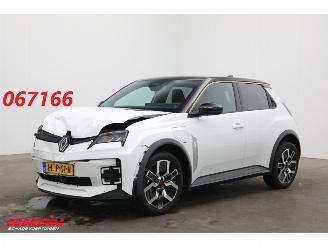 Unfallwagen Renault 5 Urban range techno 40 kWh ACC Clima Apple/Android Camera PDC 2025/6