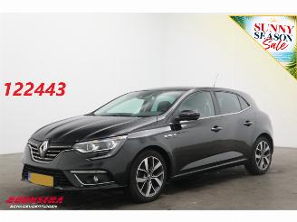 krockskadad bil auto Renault Mégane 1.2 TCe Bose Cruise Navi Clima PDC 2017/3