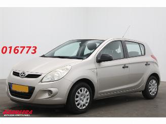 Gebrauchtwagen PKW Hyundai I-20 1.2i ActiveVersion Radio/CD Elek Ramen 81.477 km! 2009/6