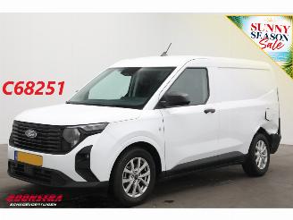 skadebil bedrijf Ford Transit Courier Van 1.5 EcoBlue Trend Apple/Android Cruise Camera PDC AHK 2024/5