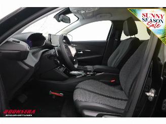Peugeot 208 1.2 Hybrid 100 e-DCS6 Allure LED Apple/Android Clima Cruise picture 23