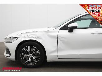 Volvo V-60 2.0 B3 AUT Essential Edition ACC SHZ LrHZ Camera Leder Virtual Navi Clima picture 17
