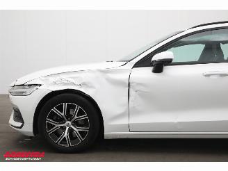 Volvo V-60 2.0 B3 AUT Essential Edition ACC SHZ LrHZ Camera Leder Virtual Navi Clima picture 17