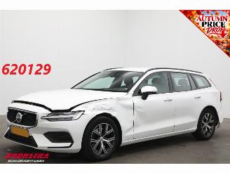 Coche accidentado Volvo V-60 2.0 B3 AUT Essential Edition ACC SHZ LrHZ Camera Leder Virtual Navi Clima 2024/10