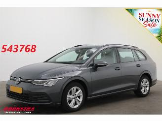 krockskadad bil auto Volkswagen Golf Variant 1.0 eTSI Life ACC Navi Clima Apple/Android PDC 2023/5