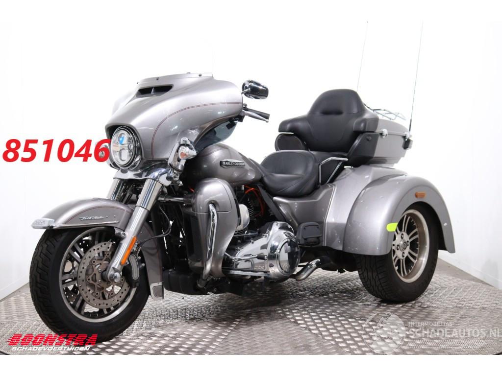 Harley-Davidson  FLHTCUTG Tri Glide Ultra Classic 5HD! LED ABS Cruise Reverse 28.802 km!