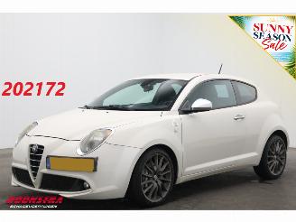 krockskadad bil auto Alfa Romeo MiTo 1.4 T Quadrifoglio Verde Navi Clima Camera PDC 2012/9