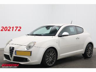 Coche accidentado Alfa Romeo MiTo 1.4 T Quadrifoglio Verde Navi Clima Camera PDC 2012/9