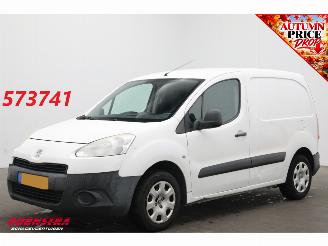 krockskadad bil bedrijf Peugeot Partner 120 1.6 HDI L1 XR Profit + 2014/3