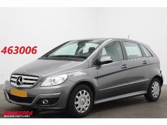 damaged passenger cars Mercedes B-klasse 170 Aut. Cruise Airco PDC Org. NL + NAP 2009/2