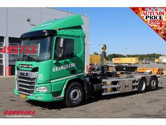 Schade vrachtwagen DAF XD 450 6X2 Haakarm + HMF 3220K-RCS Kran 124.200 km! 2024/4