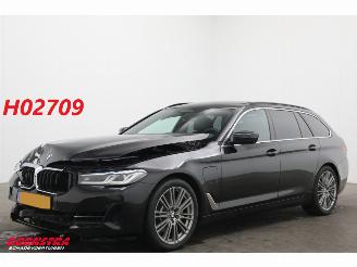 skadebil auto BMW 5-serie Touring 530e HE ACC HUD Panorama Memory Camera PDC AHK 2021/5