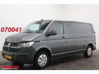 krockskadad bil bedrijf Volkswagen Transporter T6.1 2.0 TDI 110 PK L2 Cruise Airco Apple/Android AHK 2023/6