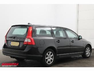 Volvo V-70 2.0D Kinetic Cruise Navi Clima Leder PDC picture 3