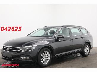 uszkodzony samochody osobowe Volkswagen Passat Variant 2.0 TDI DSG Comfortline ACC Navi Clima Ergo Act. SHZ Apple/Android Camera PDC 2024/4