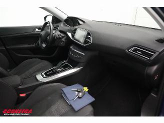 Peugeot 308 1.2 PT Aut. Premium Panorama Navi Clima Camera PDC AHK Cruise Apple/Android picture 14
