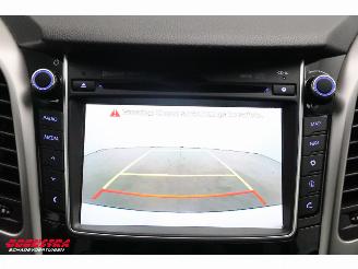 Hyundai I-30 1.6 GDI Go! Cruise Navi Clima Bluetooth Camera PDC picture 26