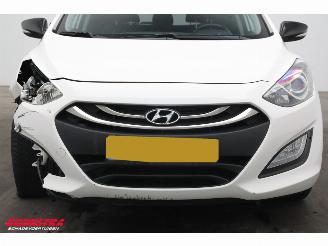 Hyundai I-30 1.6 GDI Go! Cruise Navi Clima Bluetooth Camera PDC picture 9