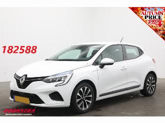 skadebil auto Renault Clio 1.0 TCe Zen Airco PDC Cruise LMV Apple Carplay/Androidauto 2021/8