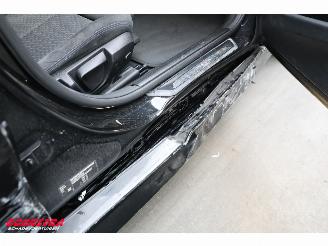 BMW 3-serie 318i Aut. M-Sport PDC Clima Navi LED LMV HIFI picture 8