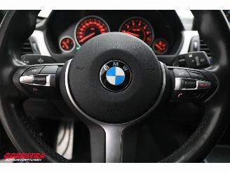 BMW 3-serie 318i Aut. M-Sport PDC Clima Navi LED LMV HIFI picture 18