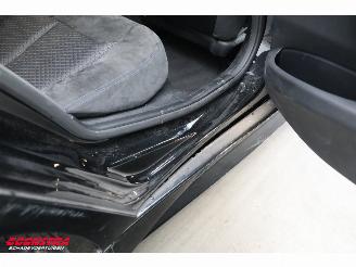 BMW 3-serie 318i Aut. M-Sport PDC Clima Navi LED LMV HIFI picture 6
