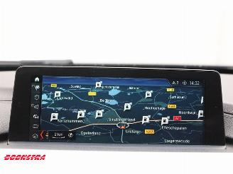 BMW 3-serie 318i Aut. M-Sport PDC Navi Clima LED LMV HIFI picture 24