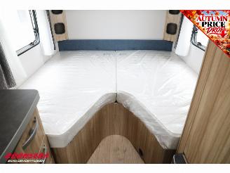 Eriba  Nova Light 442 Elegance Luifel Lengtebed Middenkeuken LMV picture 14