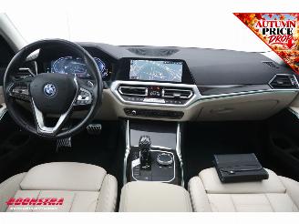 BMW 3-serie 330e High Executive HUD Pano Memory Camera SHZ Leder LED picture 16