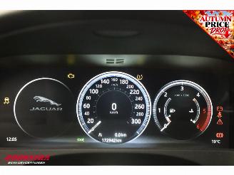 Jaguar XF 2.0d R-Sport Aut. Pano HUD SHZ AHK Camera LED Meridian picture 17