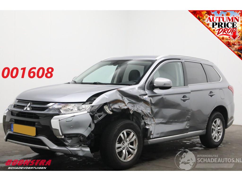 Mitsubishi Outlander 2.0 PHEV Business Edition 4x4 Camera AHK Clima Cruise Navi