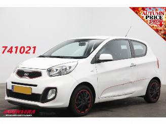 Damaged car Kia Picanto 1.0 Super Pack 3-drs Airco 71.777 km! 2014/8